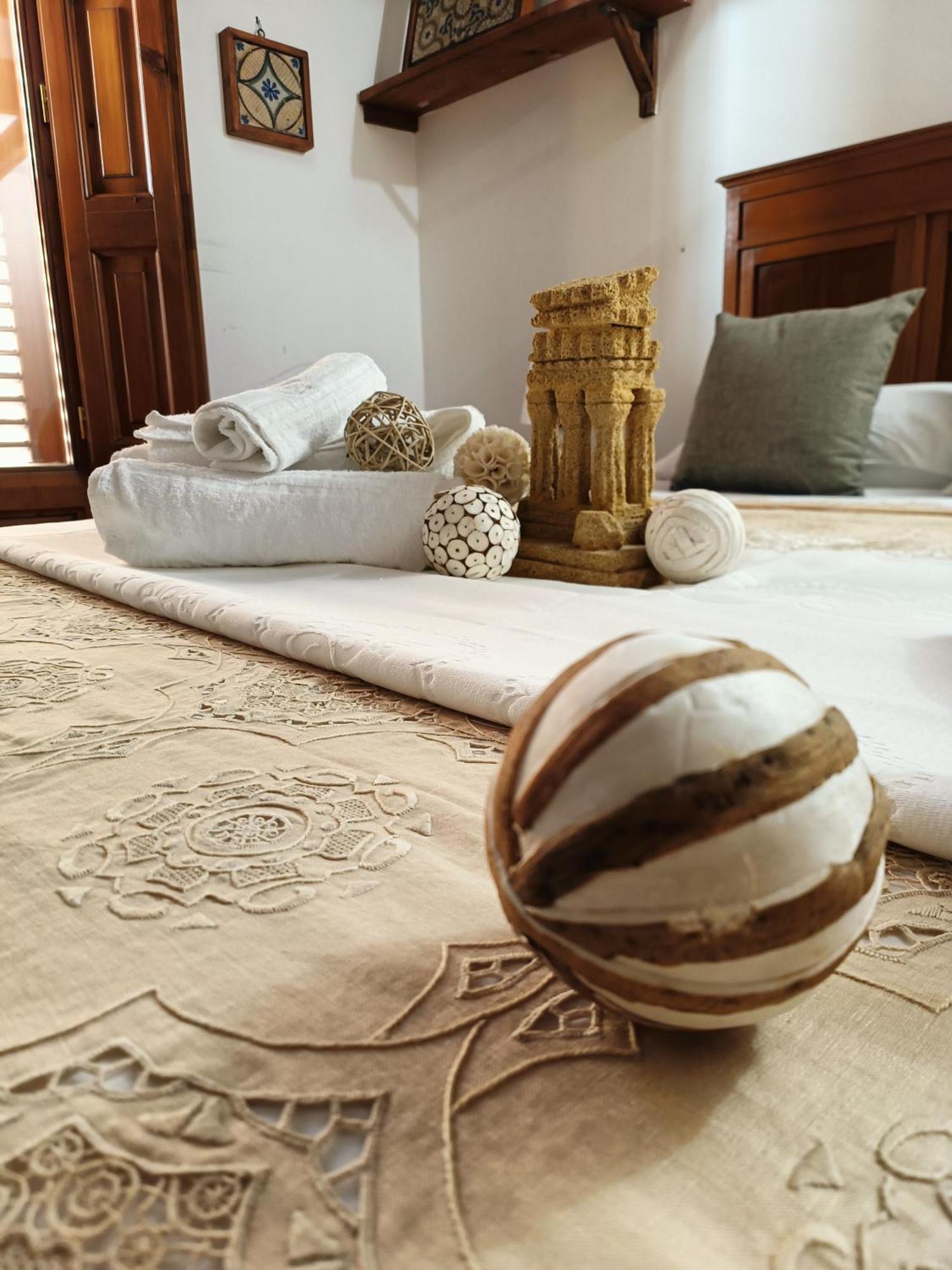 Afena Rent Bedrooms Agrigento Exterior photo